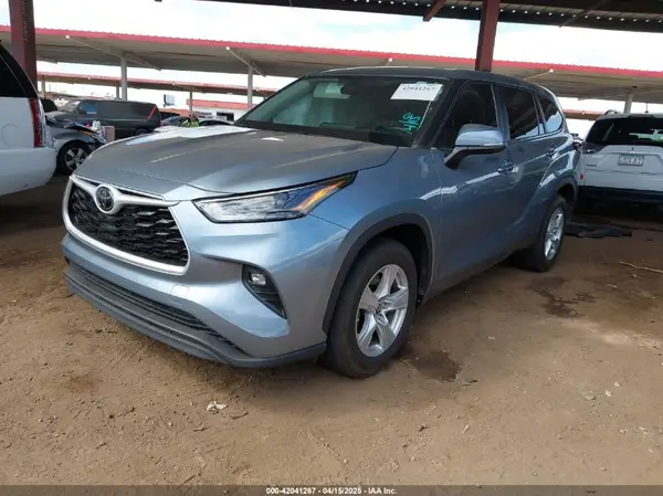 5TDKDRAH3RS051413 2024 TOYOTA HIGHLANDER - Image 2