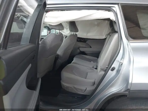 5TDKDRAH3RS051413 2024 TOYOTA HIGHLANDER - Image 8