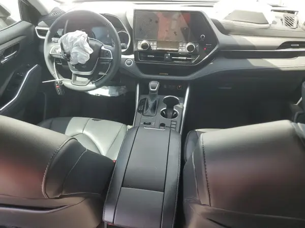 5TDKDRAH3RS054487 2024 TOYOTA HIGHLANDER - Image 8