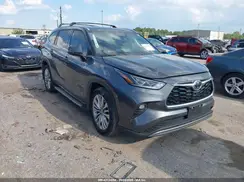 5TDKDRAH3RS529359 2024 TOYOTA HIGHLANDER