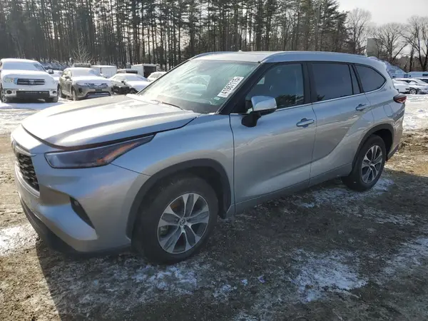 5TDKDRAH3RS534450 2024 TOYOTA HIGHLANDER - Image 1