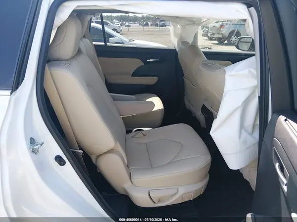 5TDKDRAH3RS538658 2024 TOYOTA HIGHLANDER - Image 8