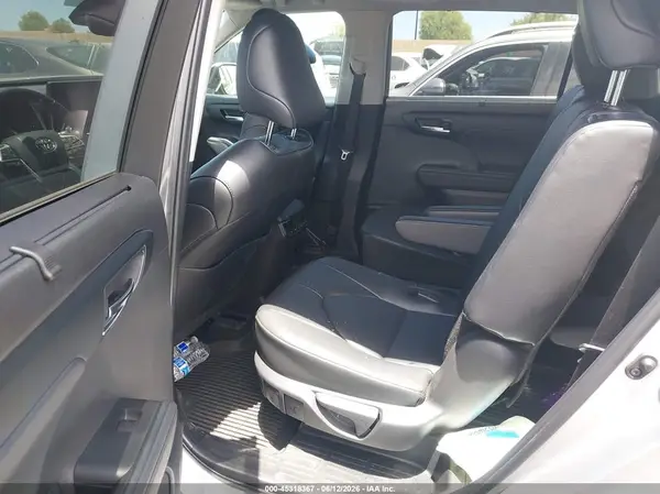 5TDKDRAH3RS538823 2024 TOYOTA HIGHLANDER - Image 8