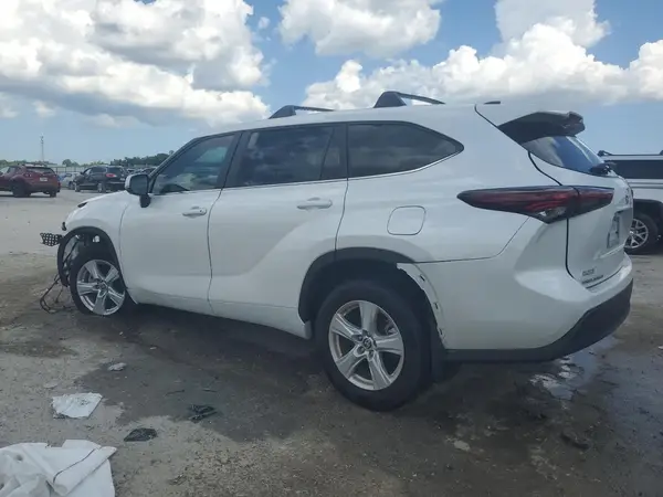 5TDKDRAH3RS540331 2024 TOYOTA HIGHLANDER - Image 2