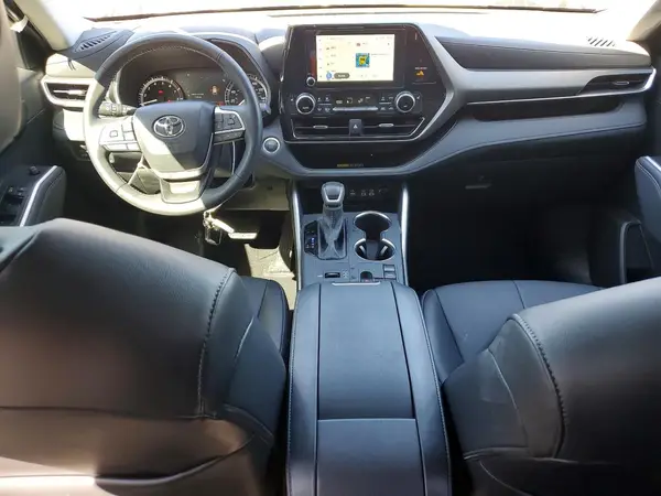 5TDKDRAH3SS554381 2025 TOYOTA HIGHLANDER - Image 8