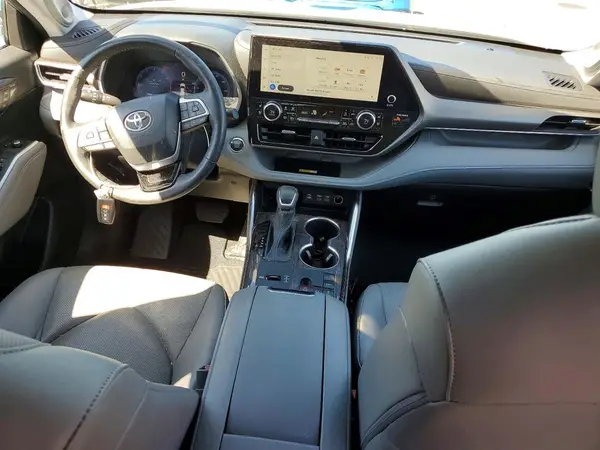 5TDKDRAH4PS009362 2023 TOYOTA HIGHLANDER - Image 8
