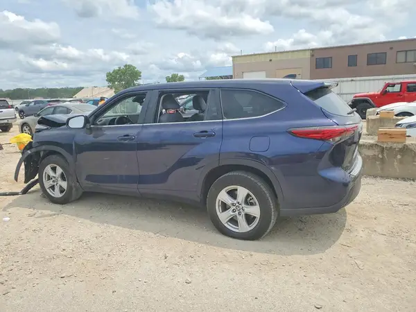 5TDKDRAH4PS022015 2023 TOYOTA HIGHLANDER - Image 2