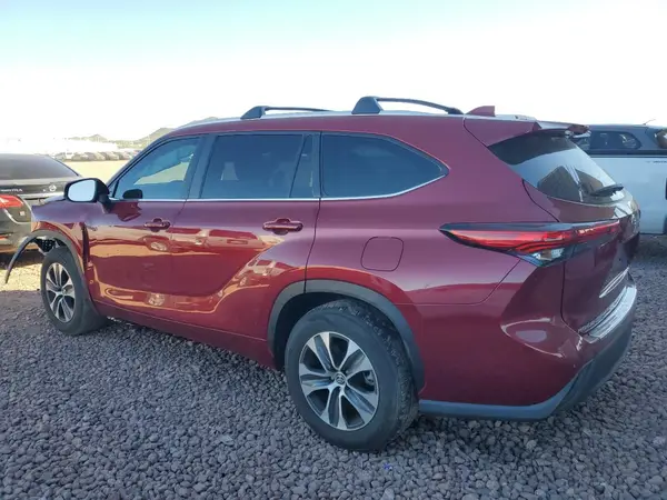 5TDKDRAH4PS045536 2023 TOYOTA HIGHLANDER - Image 2