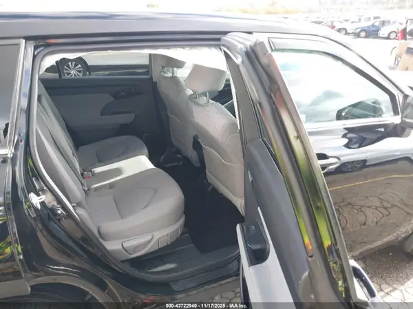 5TDKDRAH4PS514026 2023 TOYOTA HIGHLANDER - Image 8