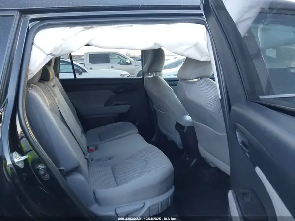 5TDKDRAH4PS515645 2023 TOYOTA HIGHLANDER - Image 8