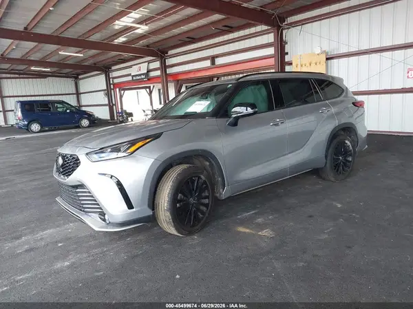 5TDKDRAH4PS523941 2023 TOYOTA HIGHLANDER - Image 2