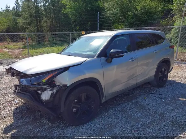 5TDKDRAH4PS525737 2023 TOYOTA HIGHLANDER - Image 2