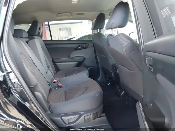 5TDKDRAH4PS527066 2023 TOYOTA HIGHLANDER - Image 8
