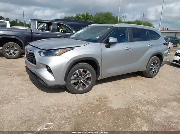 5TDKDRAH4SS555703 2025 TOYOTA HIGHLANDER - Image 2