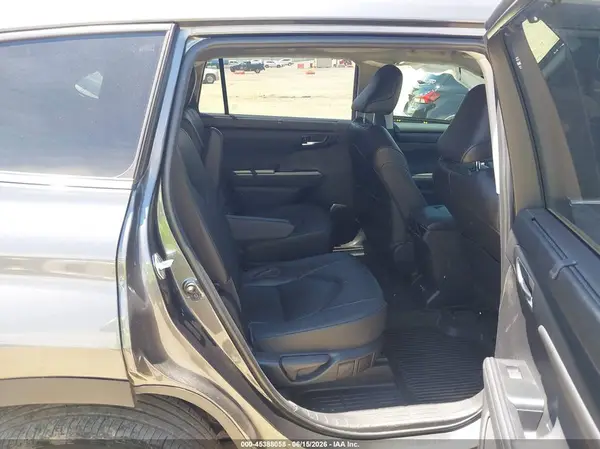 5TDKDRAH5PS018376 2023 TOYOTA HIGHLANDER - Image 8