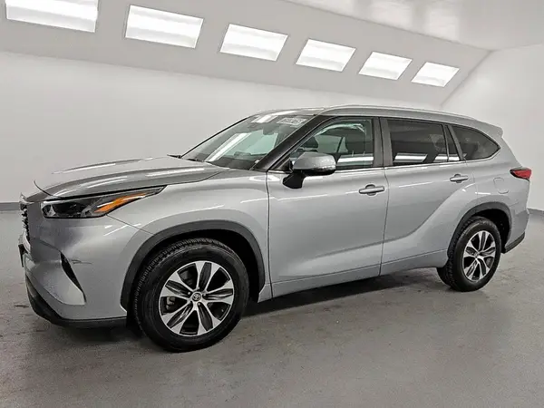 5TDKDRAH5PS024906 2023 TOYOTA HIGHLANDER - Image 1