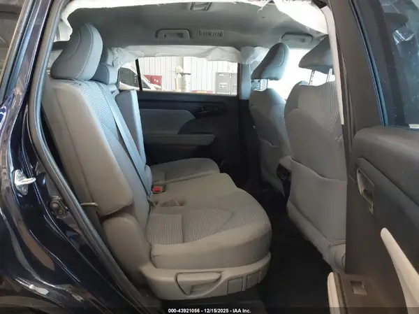 5TDKDRAH5PS030124 2023 TOYOTA HIGHLANDER - Image 8