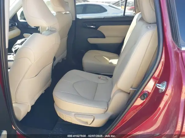 5TDKDRAH5PS031581 2023 TOYOTA HIGHLANDER - Image 8