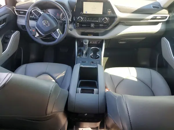 5TDKDRAH5PS034142 2023 TOYOTA HIGHLANDER - Image 8