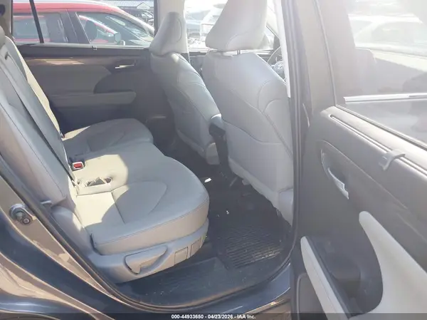 5TDKDRAH5PS042970 2023 TOYOTA HIGHLANDER - Image 8