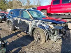 5TDKDRAH5PS043164 2023 TOYOTA HIGHLANDER