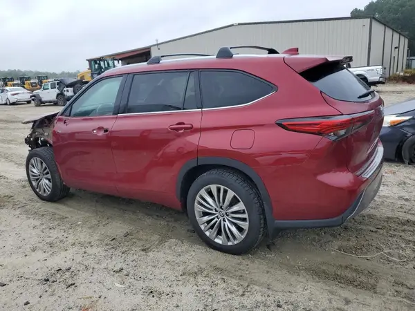5TDKDRAH5PS045304 2023 TOYOTA HIGHLANDER - Image 2