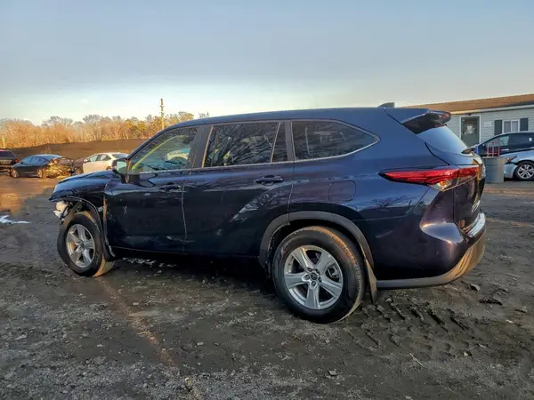 5TDKDRAH5PS502368 2023 TOYOTA HIGHLANDER - Image 2