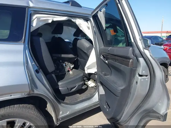 5TDKDRAH5PS506100 2023 TOYOTA HIGHLANDER - Image 8