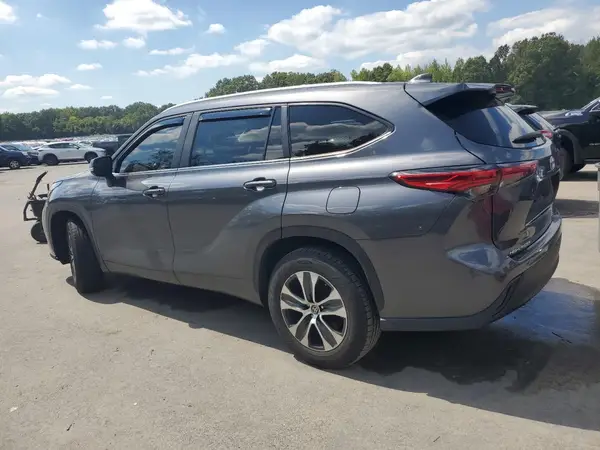 5TDKDRAH5PS511300 2023 TOYOTA HIGHLANDER - Image 2