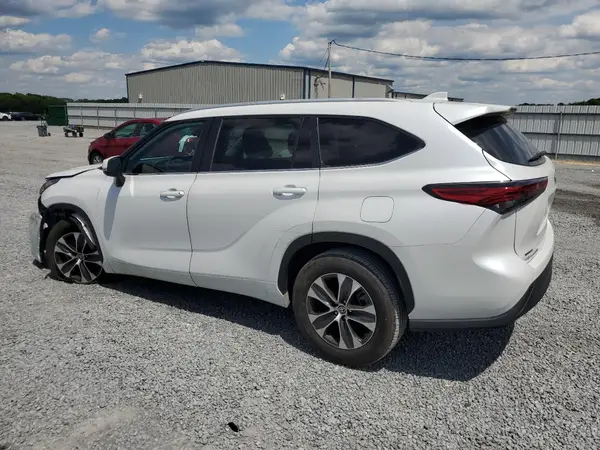 5TDKDRAH5PS511359 2023 TOYOTA HIGHLANDER - Image 2