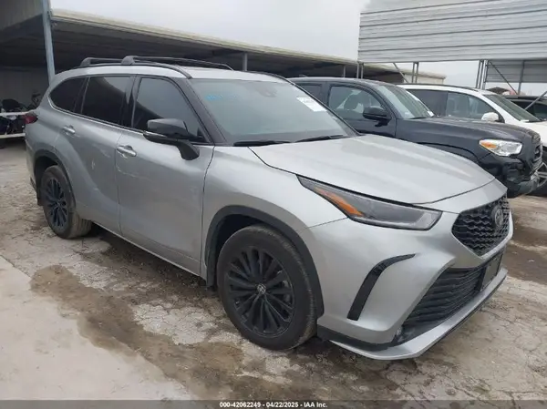 5TDKDRAH5PS527304 2023 TOYOTA HIGHLANDER - Image 1