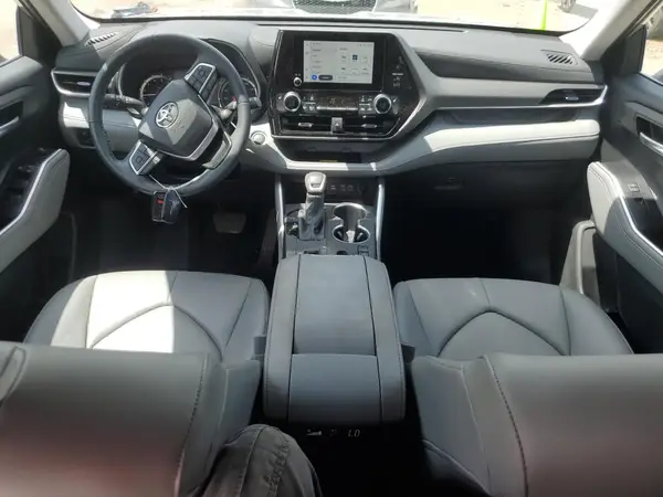 5TDKDRAH5RS050859 2024 TOYOTA HIGHLANDER - Image 8