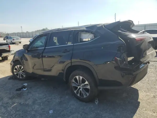 5TDKDRAH5RS051123 2024 TOYOTA HIGHLANDER - Image 2