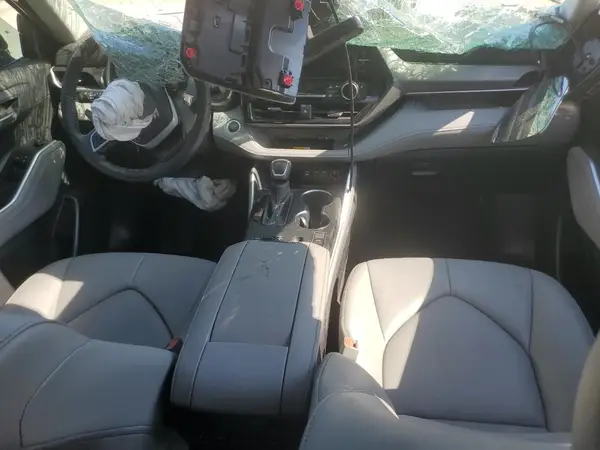 5TDKDRAH5RS051123 2024 TOYOTA HIGHLANDER - Image 8