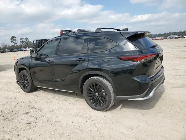 5TDKDRAH5RS530478 2024 TOYOTA HIGHLANDER - Image 2