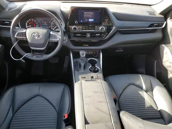 5TDKDRAH5RS532795 2024 TOYOTA HIGHLANDER - Image 8