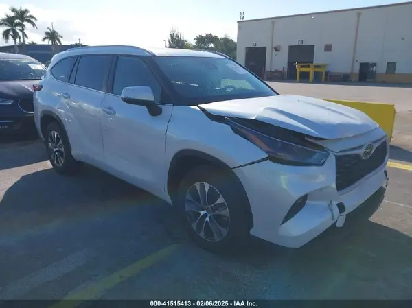 5TDKDRAH5RS534398 2024 TOYOTA HIGHLANDER - Image 1
