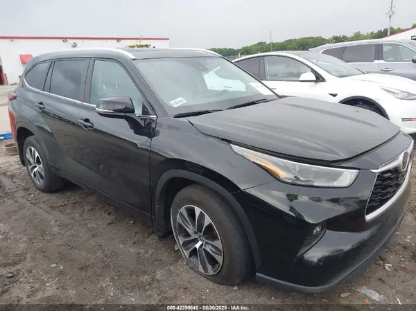 5TDKDRAH5RS534899 2024 TOYOTA HIGHLANDER - Image 1