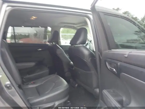 5TDKDRAH5RS540363 2024 TOYOTA HIGHLANDER - Image 8