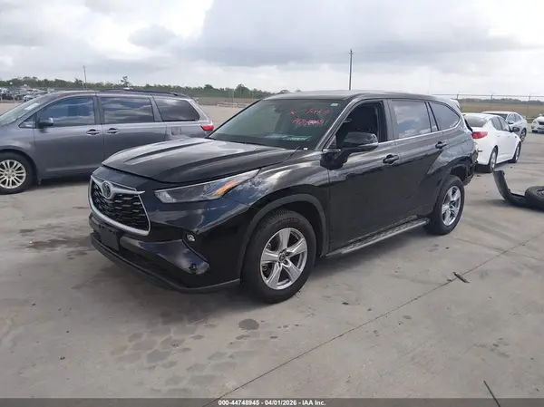 5TDKDRAH5SS552258 2025 TOYOTA HIGHLANDER - Image 2