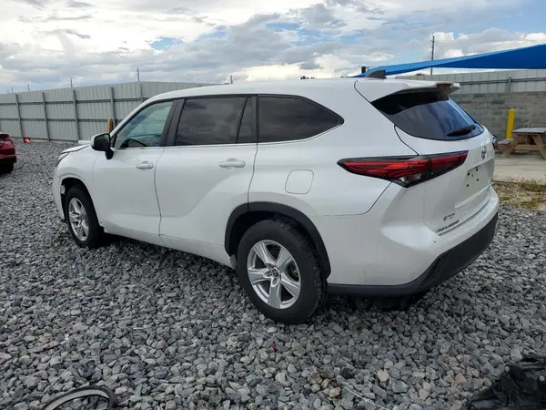 5TDKDRAH6PS004096 2023 TOYOTA HIGHLANDER - Image 2