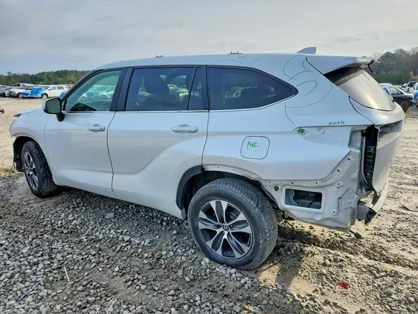 5TDKDRAH6PS004602 2023 TOYOTA HIGHLANDER - Image 2