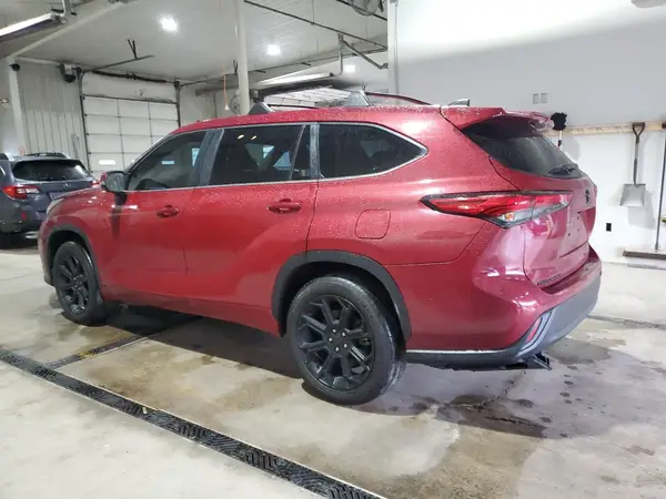 5TDKDRAH6PS013137 2023 TOYOTA HIGHLANDER - Image 2