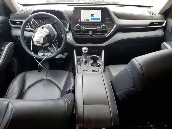 5TDKDRAH6PS014952 2023 TOYOTA HIGHLANDER - Image 8