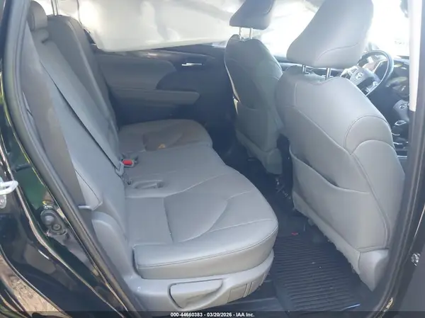 5TDKDRAH6PS017804 2023 TOYOTA HIGHLANDER - Image 8