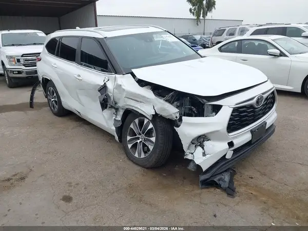 2023 TOYOTA HIGHLANDER auction photo 6