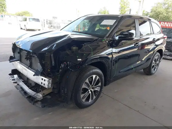 5TDKDRAH6PS044484 2023 TOYOTA HIGHLANDER - Image 2