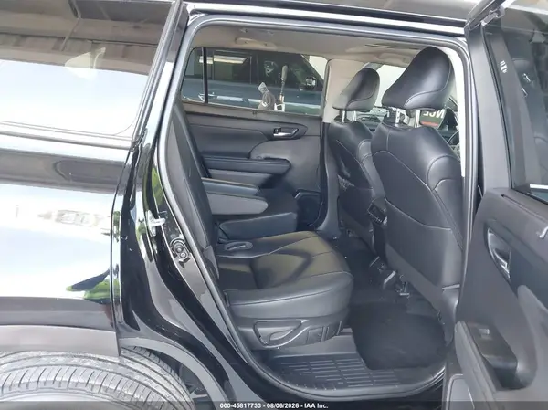 5TDKDRAH6PS044484 2023 TOYOTA HIGHLANDER - Image 8
