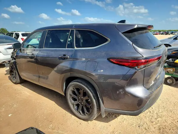 5TDKDRAH6PS046221 2023 TOYOTA HIGHLANDER - Image 2