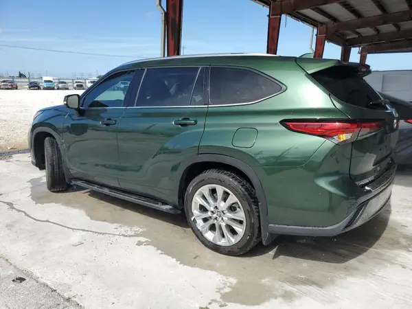 5TDKDRAH6PS500032 2023 TOYOTA HIGHLANDER - Image 2